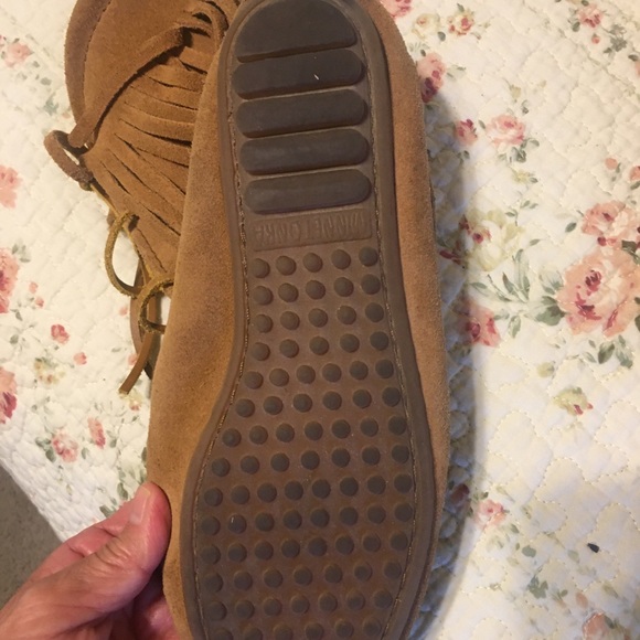 Minnetonka Moccasins - Picture 4 of 4